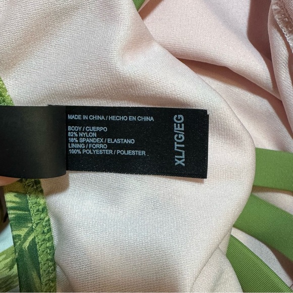 Hurley Tropical Floral One Piece Swimsuit Women’s size XL - Picture 7 of 9